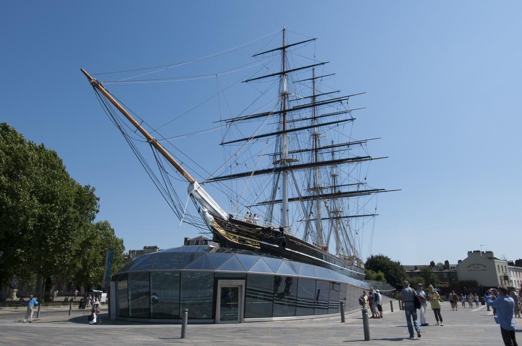 לונדון Canary Riverside Plaza Hotel מראה חיצוני תמונה The Cutty Sark at Greenwich