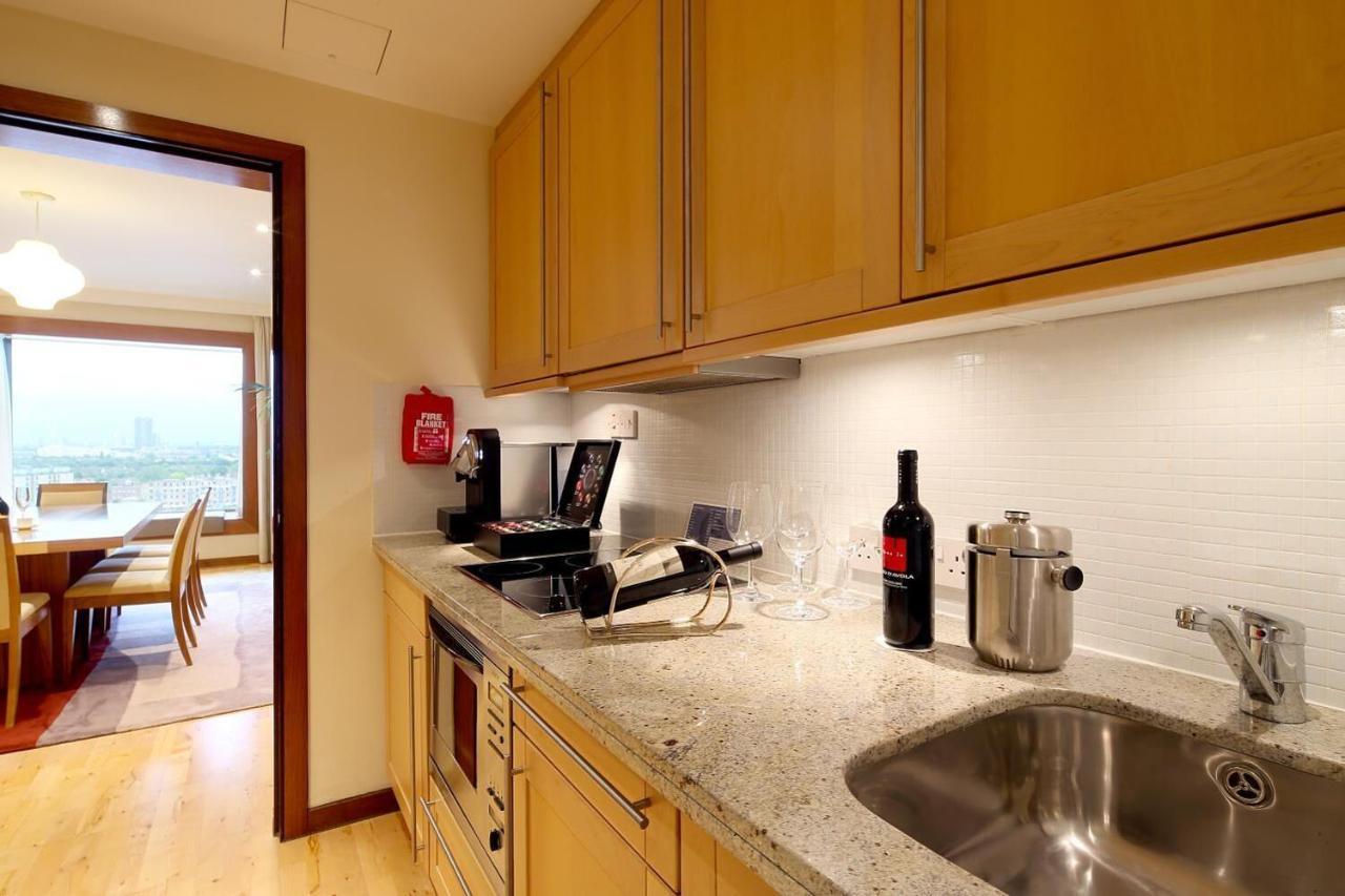 לונדון Canary Riverside Plaza Hotel מראה חיצוני תמונה A typical kitchen